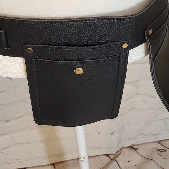 NWT Dual Fanny Pack Black - Picture 2 of 6